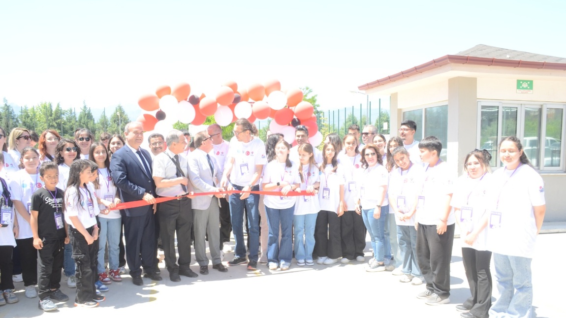 Okulumuzda Tübitak 4006 Bilim Fuarı Coşkusu